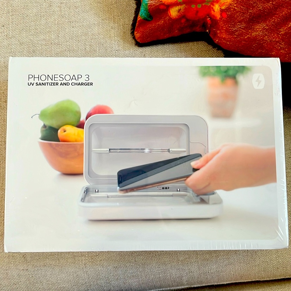 Phonesoap 3 UV Sanitizer and Charger, White